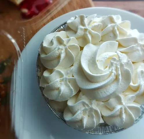 Best banana creme pie in Airdrie, AB